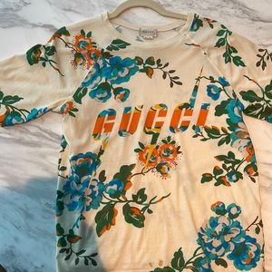 Gucci Kids size 12 T shirt